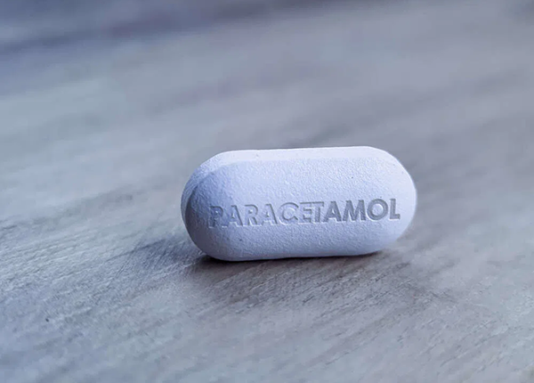Paracetamol là thuốc giảm đau, hạ sốt phổ biến