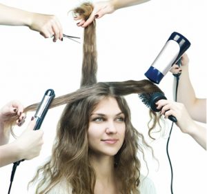 Tạo quá nhiều “áp lực” lên tóc khiến tóc dễ rụng