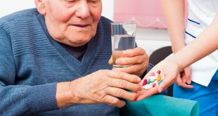 Những lưu ý khi sử dụng thuốc với người cao tuổi